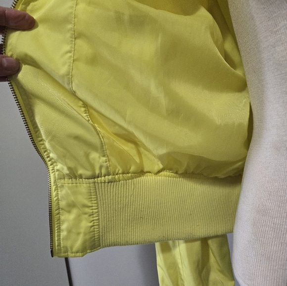 Anrhropologie HEI HEI Women's Yellow Bomber Jacket. size Medium - Picture 8 of 16